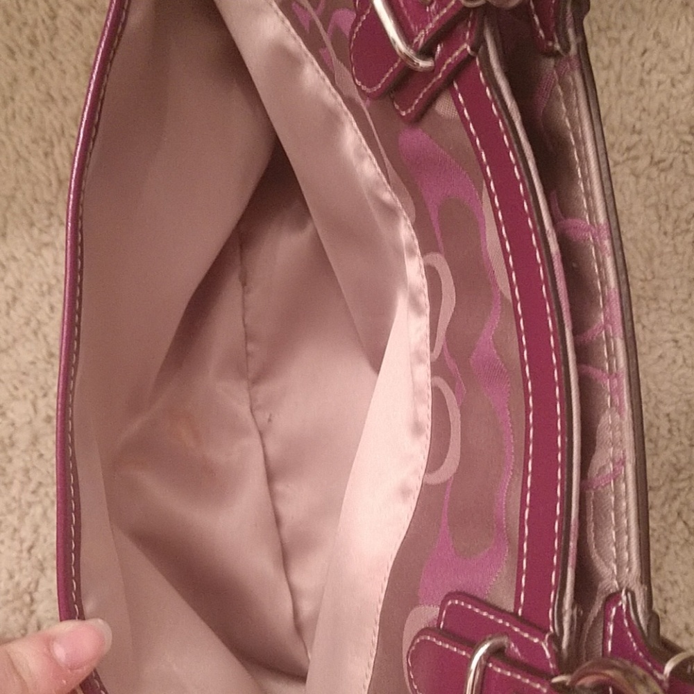 Coach purse - Picture 4 of 8